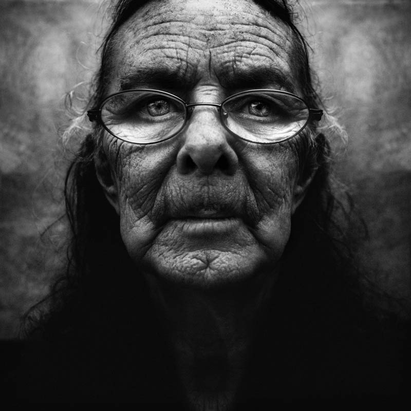 homeless black and white portraits lee jeffries 21 Gripping Black and White Portraits of the Homeless by Lee Jeffries