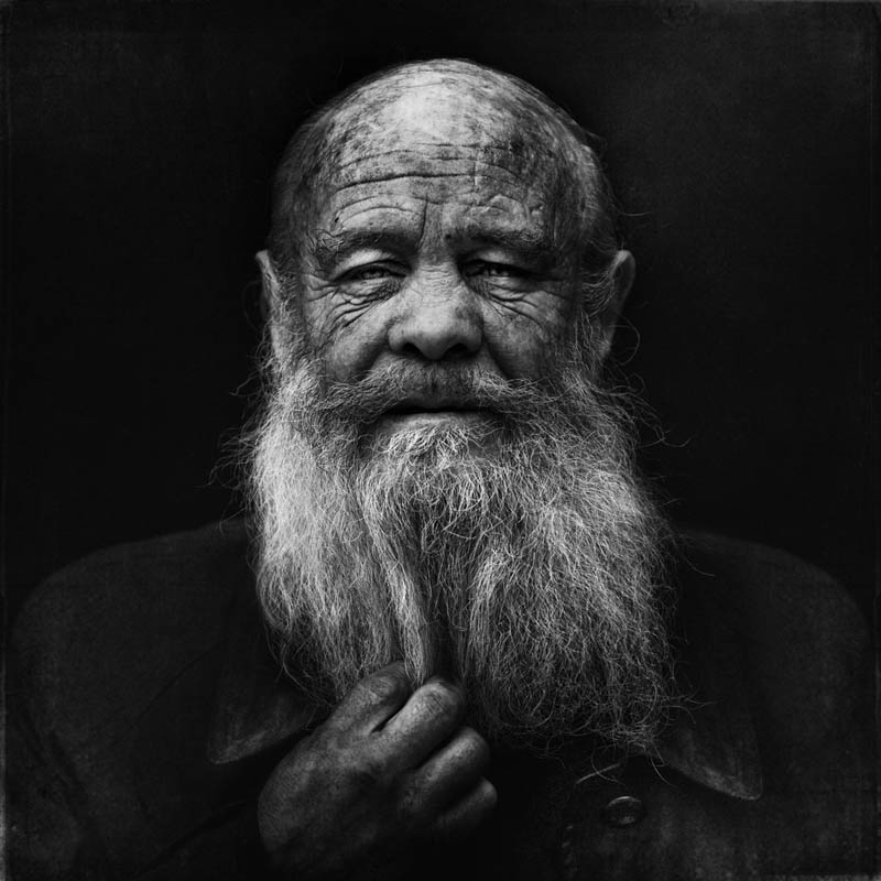 homeless black and white portraits lee jeffries 31 Gripping Black and White Portraits of the Homeless by Lee Jeffries