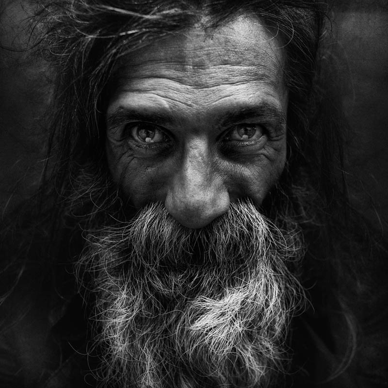 homeless black and white portraits lee jeffries 40 Gripping Black and White Portraits of the Homeless by Lee Jeffries