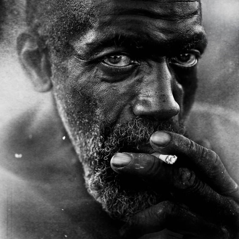 homeless black and white portraits lee jeffries 7 Gripping Black and White Portraits of the Homeless by Lee Jeffries
