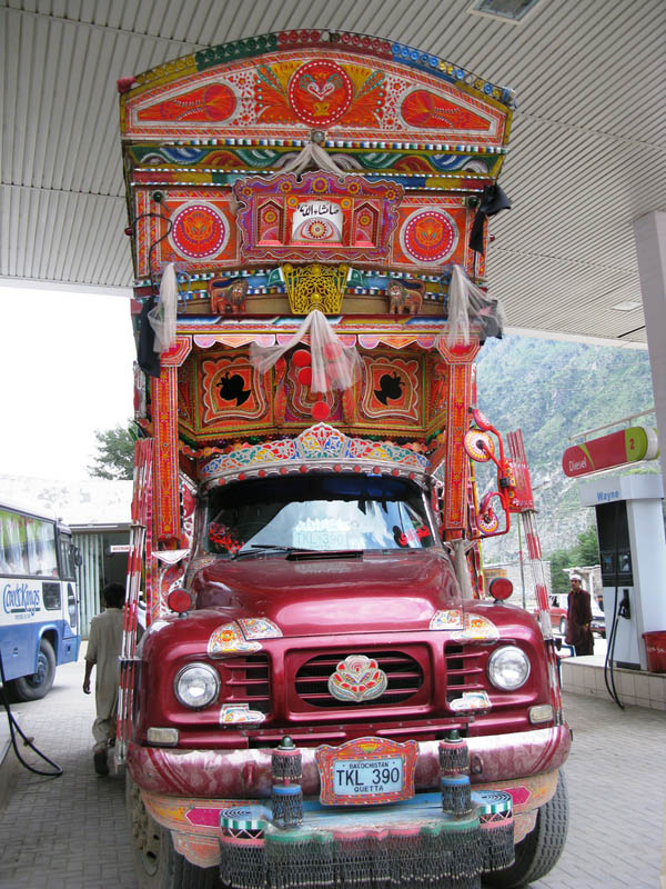 decorative pakistan truck art 5 Decorative Truck Art from Pakistan