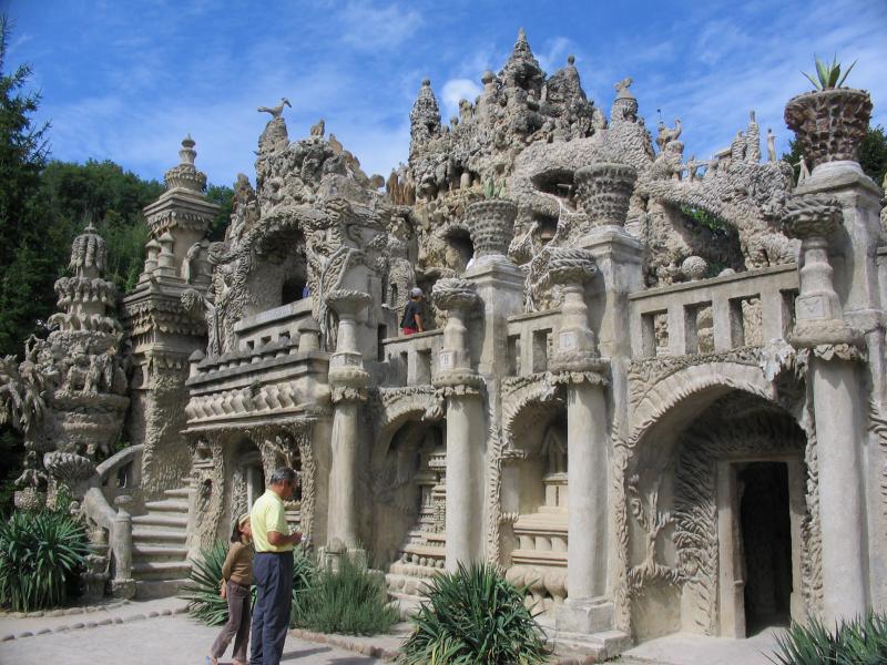 ideal palace palais ideal ferdinand cheval 10 Postman Spends 33 Years Building Palace by Hand [25 pics]