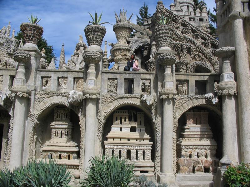 ideal palace palais ideal ferdinand cheval 9 Postman Spends 33 Years Building Palace by Hand [25 pics]