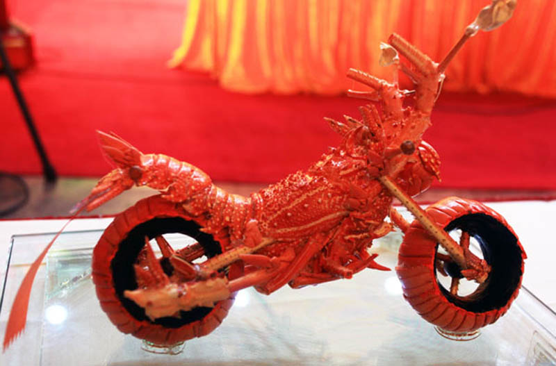 lobster motorcycle art 4 Lobster Shell Motorcycle Art