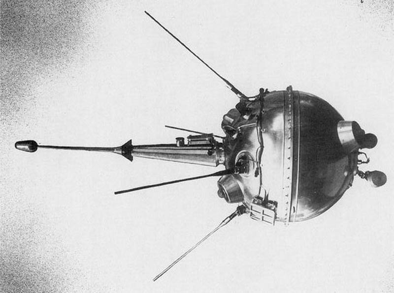luna 2 ussr first spacecraft to reach moon This Day In History   September 14th