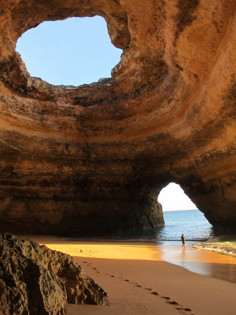 sea cave algarve portugal Picture of the Day: Glorious Sea Cave   Algarve, Portugal
