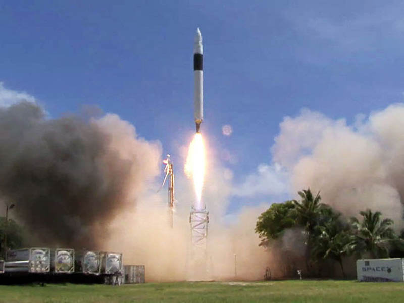 spacex falcon 1 flight 4 liftoff first private spacract in orbit This Day In History   September 28th