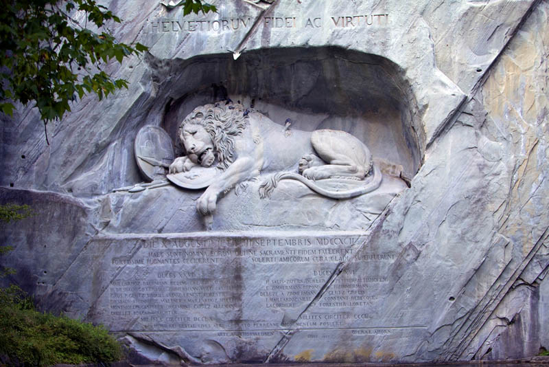 the lion monument of lucernce switzerland Picture of the Day: The Lion Monument of Lucerne, Switzerland