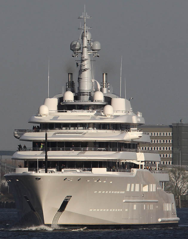 worlds biggest largest yacht eclipse roman abramovich 5 Eclipse   The Largest Private Yacht in the World