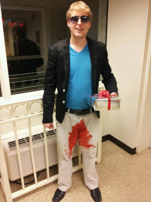 in a box hilarious halloween costume 25 Hilarious Halloween Costumes from the Weekend