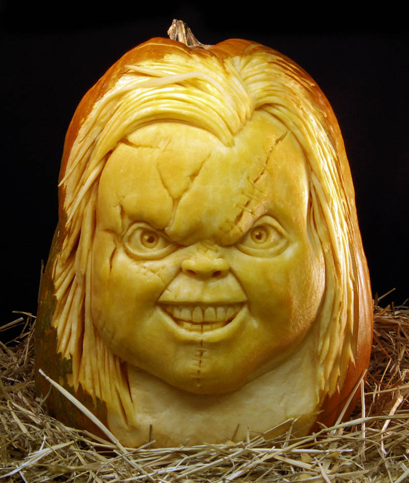 most amazing pumpkin carving ray villafane 2 10 Jaw Dropping Pumpkin Carvings by Ray Villafane