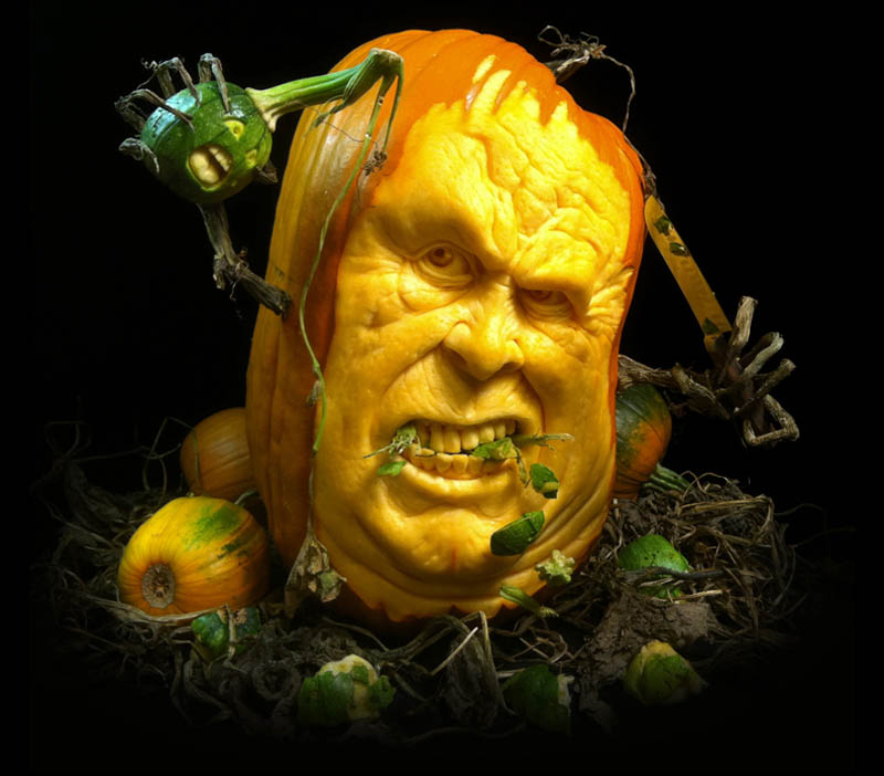 most amazing pumpkin carving ray villafane 5 10 Jaw Dropping Pumpkin Carvings by Ray Villafane