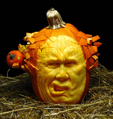 most amazing pumpkin carving ray villafane 8 10 Jaw Dropping Pumpkin Carvings by Ray Villafane