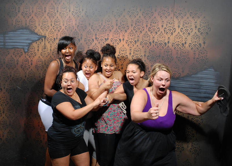 terrified people at nightmares fear factory 11 15 Haunted House Photos of Terrified People