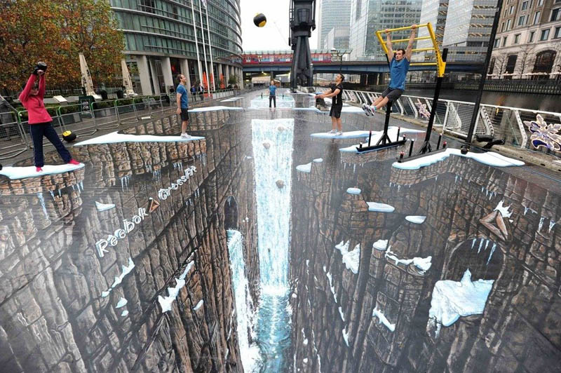 biggest largest longest 3d sidewalk painting ever joe and max Picture of the Day: Biggest 3D Sidewalk Painting Ever