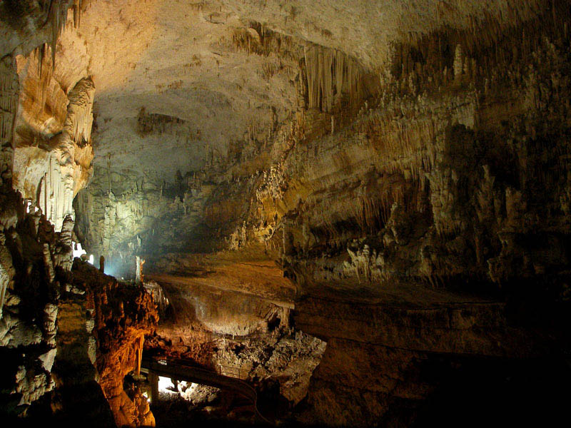 jeita grotto lebanon 12 The Jeita Grotto Limestone Caves in Lebanon