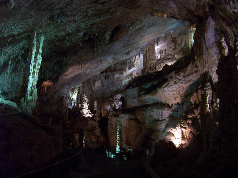 jeita grotto lebanon 2 The Jeita Grotto Limestone Caves in Lebanon