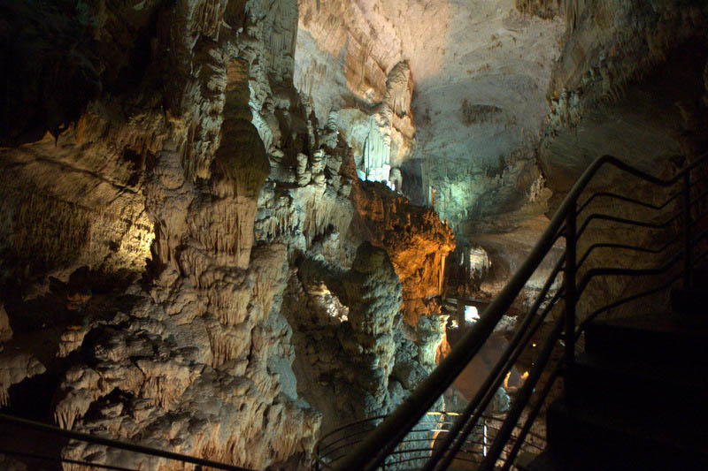 jeita grotto lebanon 3 The Jeita Grotto Limestone Caves in Lebanon