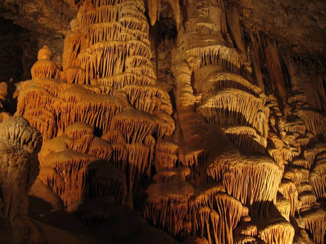 jeita grotto limestone caves lebanon 1 The Jeita Grotto Limestone Caves in Lebanon