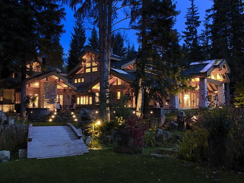 luxury whistler skil chalet crabapple drive 7 A Penthouse Chalet in the Swiss Alps