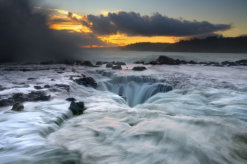 maelstrom kauai hawaii 2 The Top 100 Pictures of the Day for 2012