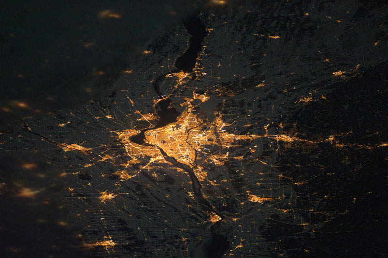 montreal at night from space nasa Earth at Night: 30 Photos from Space 