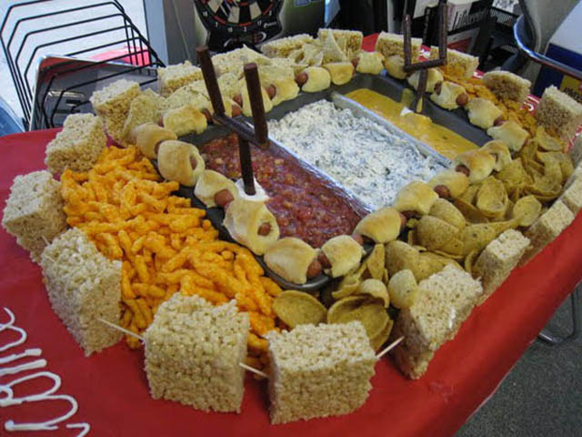 superbowl snack stadiums 16 The Best Super Bowl Snack Stadiums Ever
