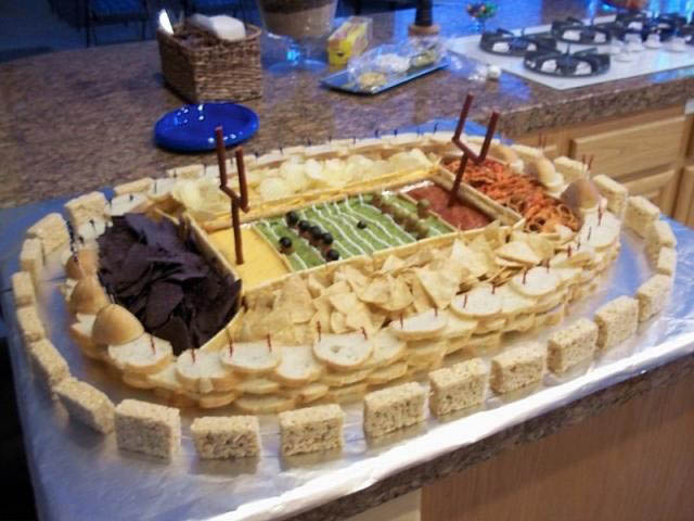 superbowl snack stadiums 3 The Best Super Bowl Snack Stadiums Ever