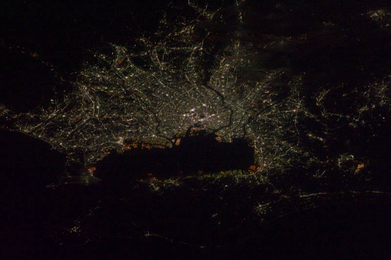 tokyo japan at night from space nasa Earth at Night: 30 Photos from Space 