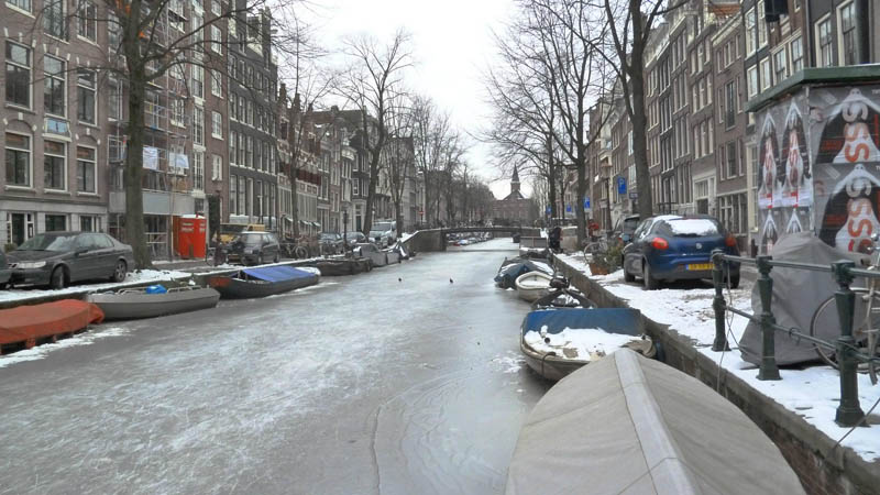 ice skating amsterdam frozen canals netherlands holland 2 Ice Skating the Famous Canals of Amsterdam