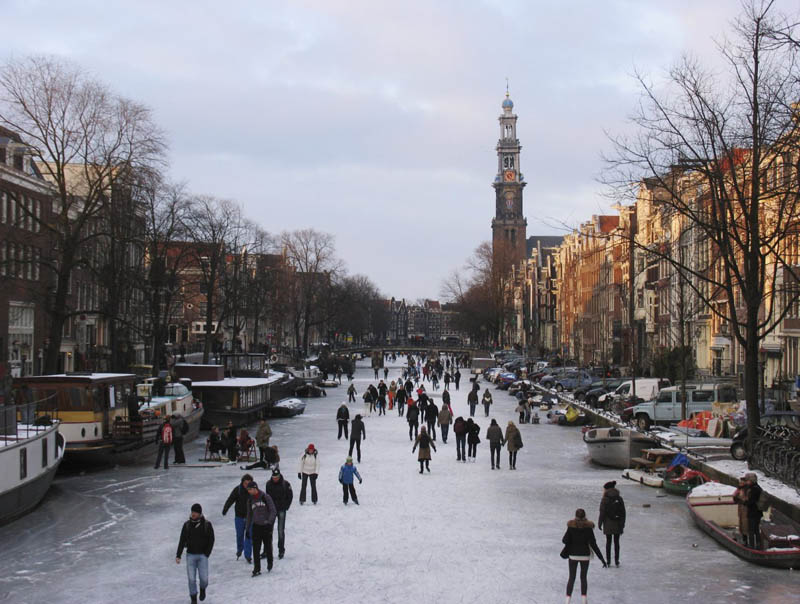 ice skating amsterdam frozen canals netherlands holland 3 Ice Skating the Famous Canals of Amsterdam