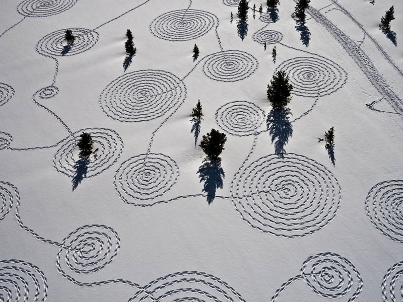 snow circle drawings with snowshoes snoja hinrichsen steampboat springs rabbit ears pass 1 Beautiful Land Art by Sylvain Meyer