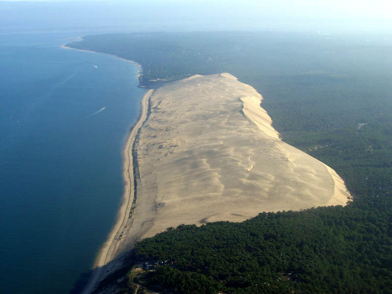 great dune of pyla tallest sand dune in europe 2 The Tallest Sand Dune in Europe
