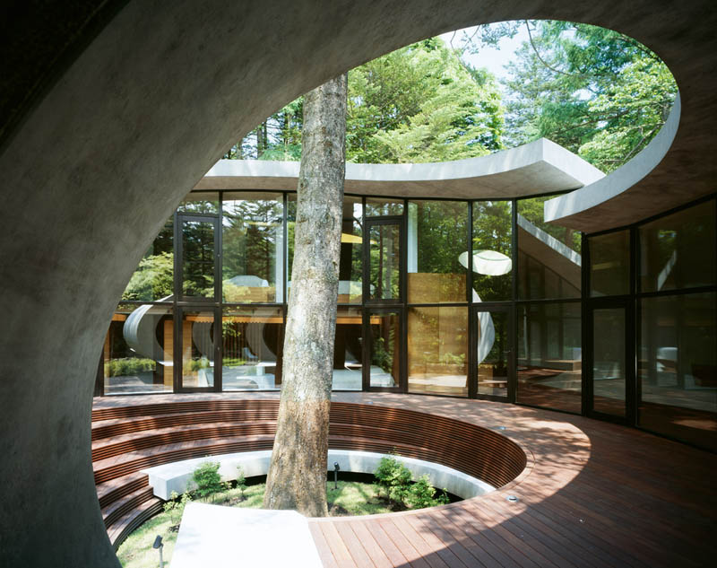 japanese oval sushi roll house villa cottage 11 An Oval Shaped Villa in the Forests of Japan