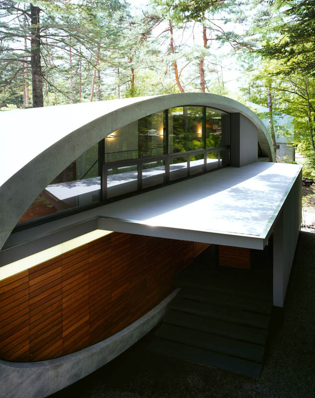 japanese oval sushi roll house villa cottage 8 An Oval Shaped Villa in the Forests of Japan