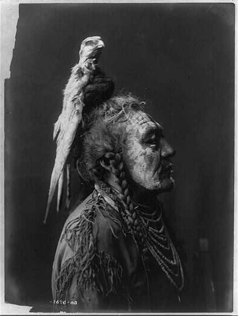 native american portraits by edward s curtis early 1900s 18 Portraits of Native Americans from the Early 1900s