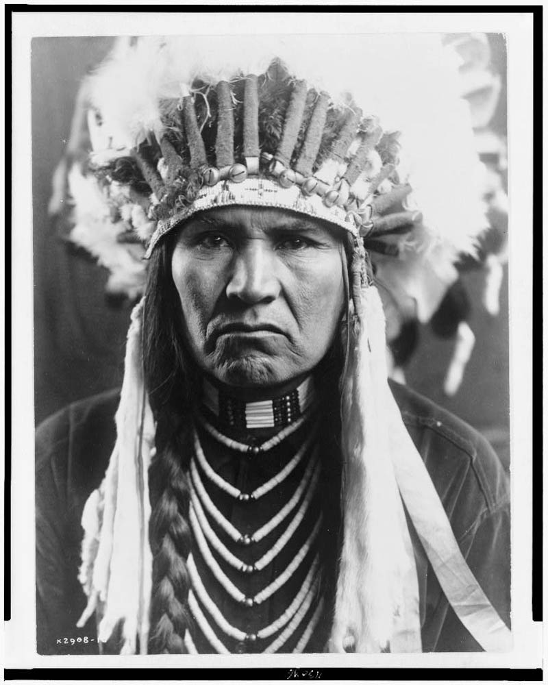 native american portraits by edward s curtis early 1900s 30 Portraits of Native Americans from the Early 1900s
