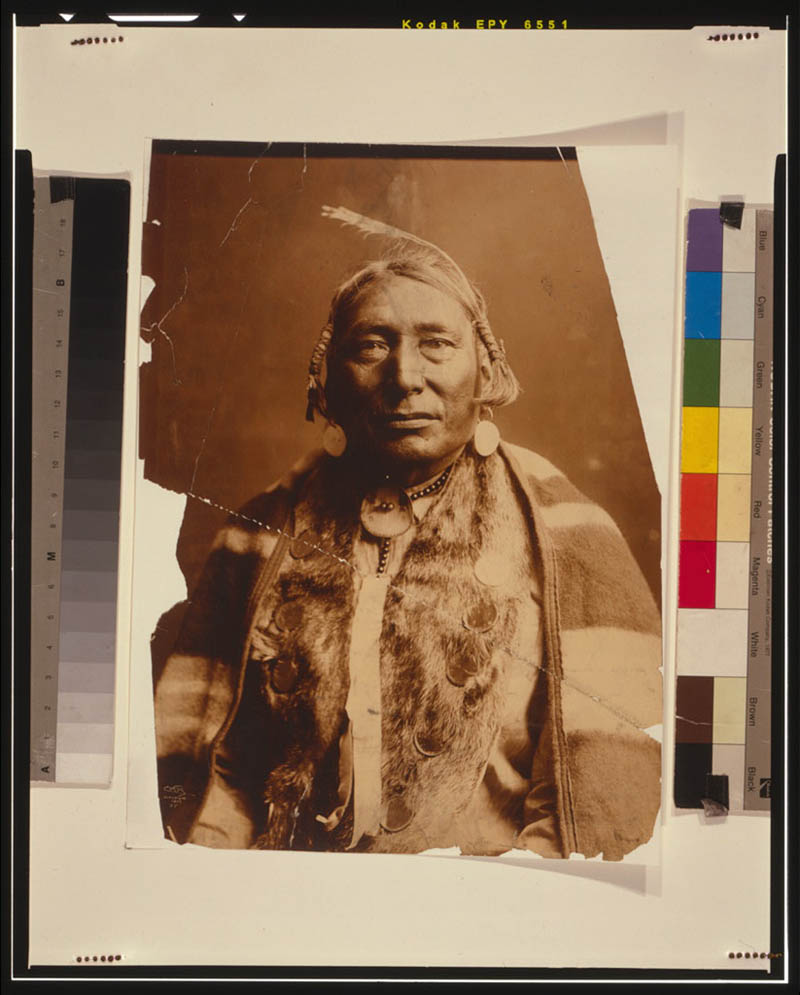 native american portraits by edward s curtis early 1900s 5 Portraits of Native Americans from the Early 1900s