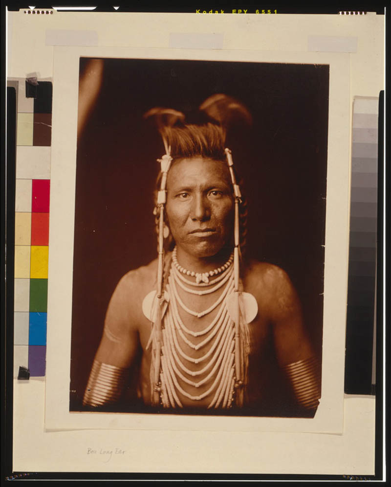 native american portraits by edward s curtis early 1900s 6 Portraits of Native Americans from the Early 1900s