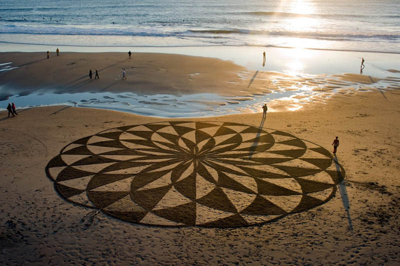 sand beach art andres amador 8 The Incredible Beach Art of Andres Amador