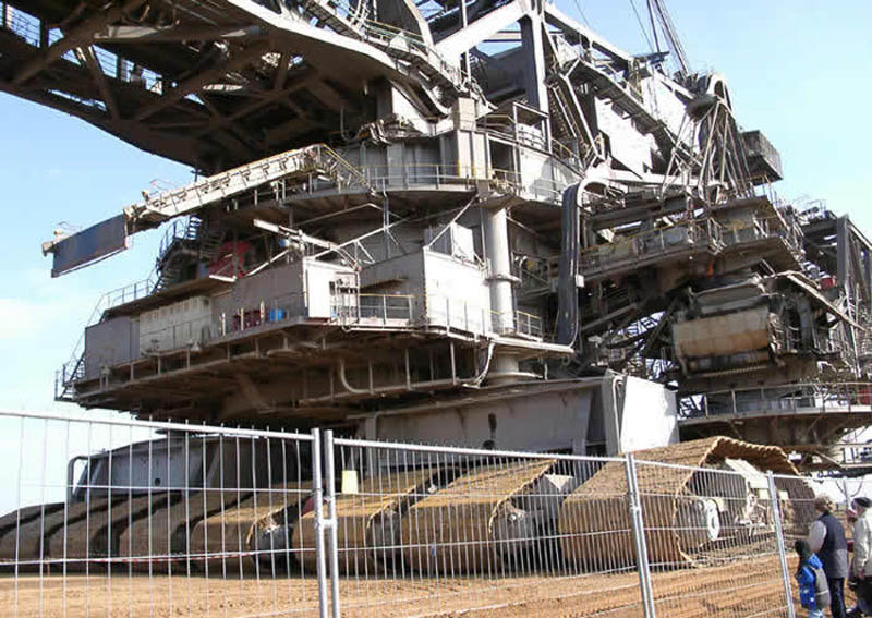 bagger 288 largest land vehicle in the world 1 The Largest Land Vehicle in the World