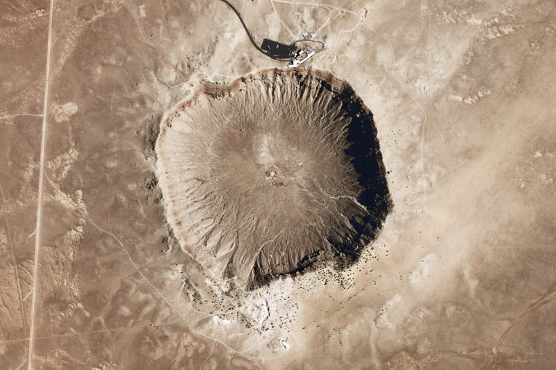giant barringer meteor crater arizona 2 The Giant Barringer Meteor Crater in Arizona