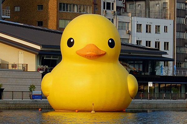 giant inflatable rubber ducky florentijn hofman osaka japan 1 The World Travels of a Giant Rubber Duck