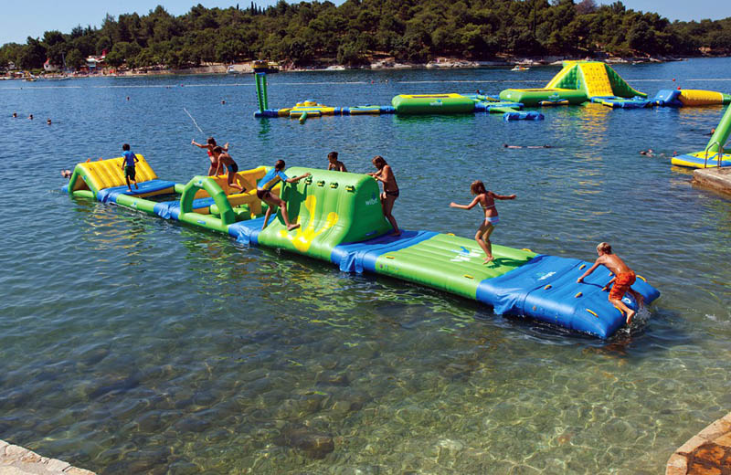 giant inflatable water parks wibit sports modular 19 The Most Amazing Inflatable Water Parks Ever