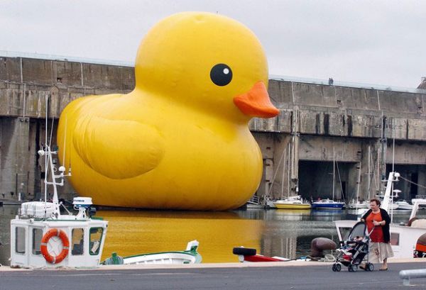 saint nazaire france giant inflatable rubber duck florentijn hofman 3 The World Travels of a Giant Rubber Duck