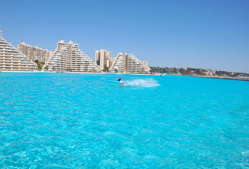 biggest swimming pool in the world san alfonso del mar 1 The Largest Swimming Pool in the World
