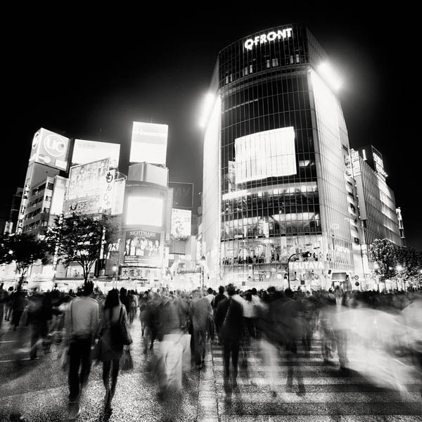 black and white cityscape night photography martin stavars 12 Dramatic Black and White Cityscapes at Night