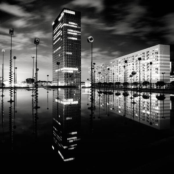 black and white cityscape night photography martin stavars 13 Dramatic Black and White Cityscapes at Night