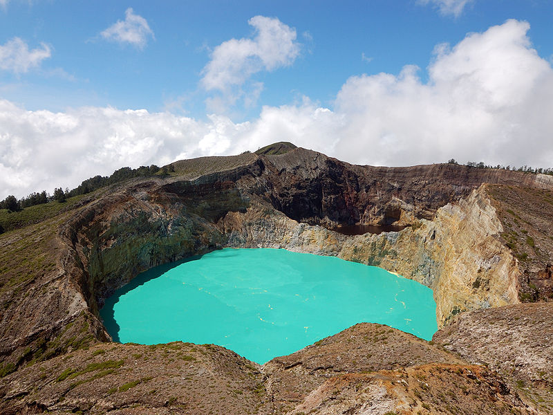 kelimutu crater lake flores island indonesia 15 of the Most Beautiful Crater Lakes in the World
