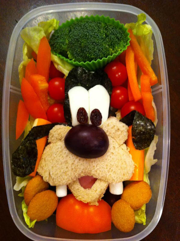 mom makes lunch art for son bento box art 3 Awesome Mom Turns Sons Lunches Into Works of Art